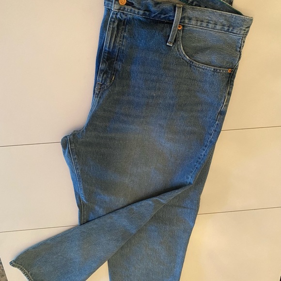 J. Crew slouchy boyfriend jean NWOT, light wash - Picture 5 of 14